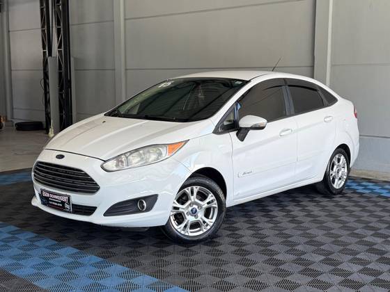 FORD FIESTA 1.6 SE SEDAN 16V FLEX 4P POWERSHIFT FORD FIESTA 1.6 SE SEDAN 16V FLEX 4P POWERSHIFT